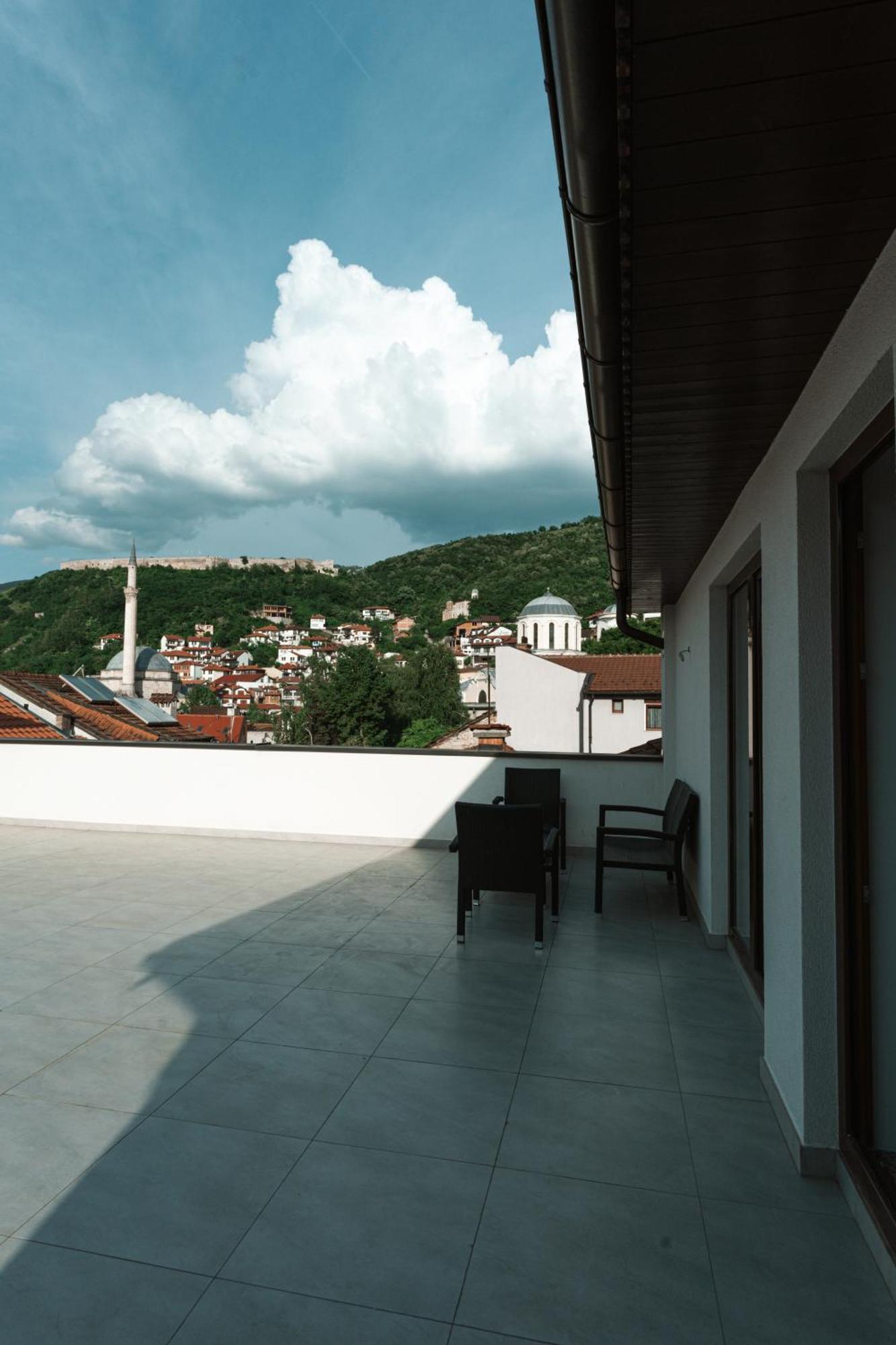 Hotel Centrum Prizren Kültér fotó