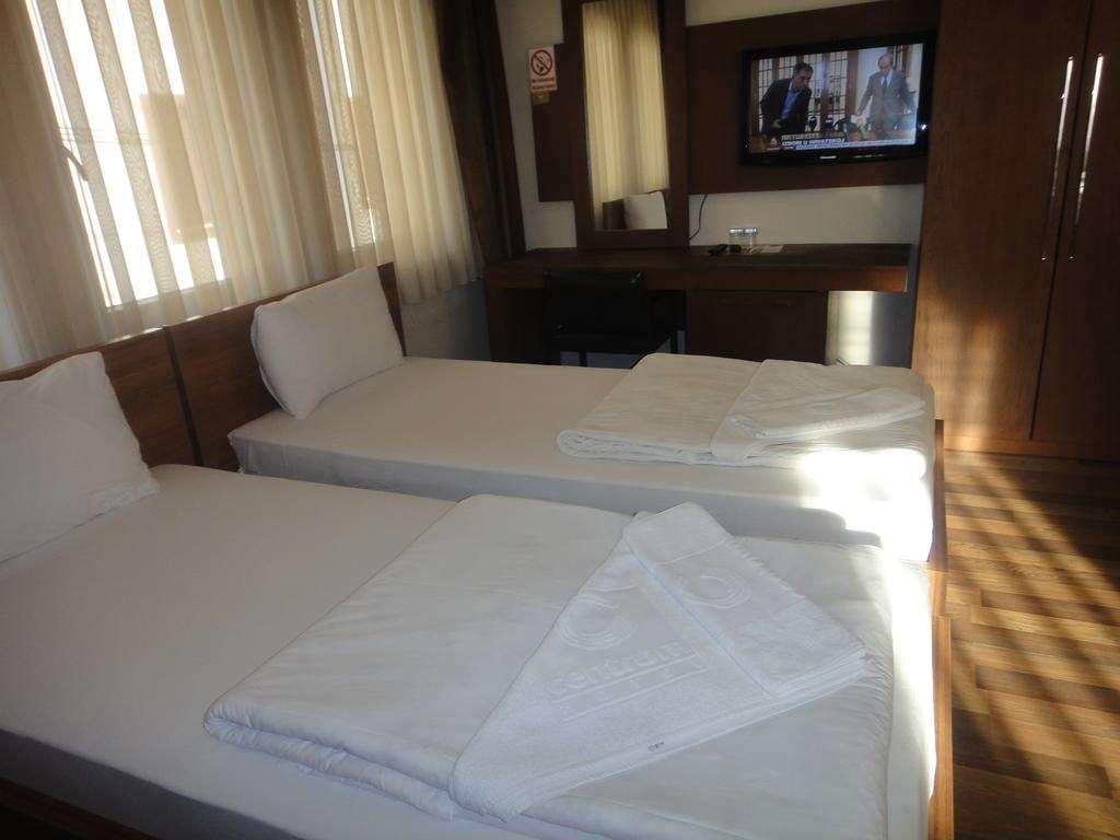 Hotel Centrum Prizren Szoba fotó